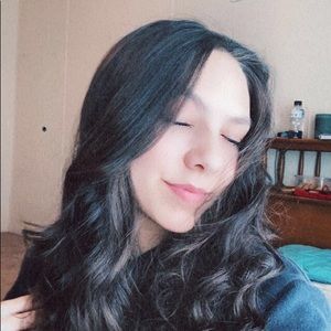 Meet your Posher, Deana